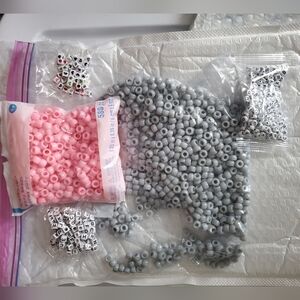 🛍️BUNDLE ONLY ITEM🛍️ Assorted Pony Beads